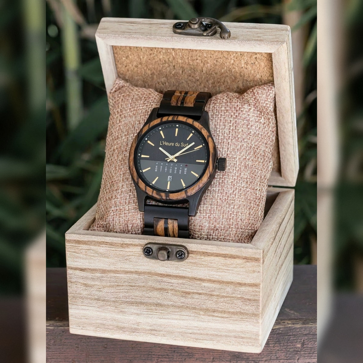 Montre en Bois Noir - Moliets-et-Maa